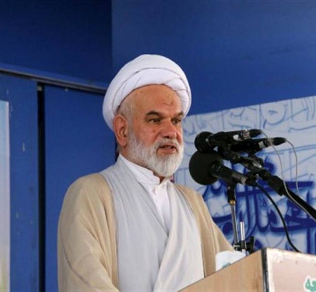 دانشجویان مسیر استکبارستیزی را دنبال کنند