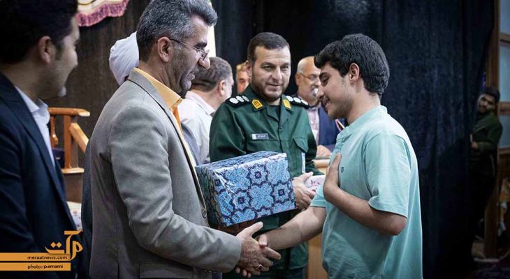تقدیر از خادمان و معلمان قرآنی سرخه