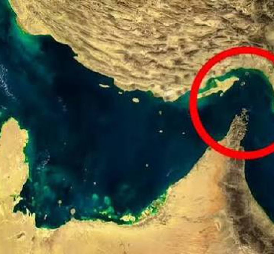 مدیریت تنگه هرمز نمایشِ قدرتِ ملی است